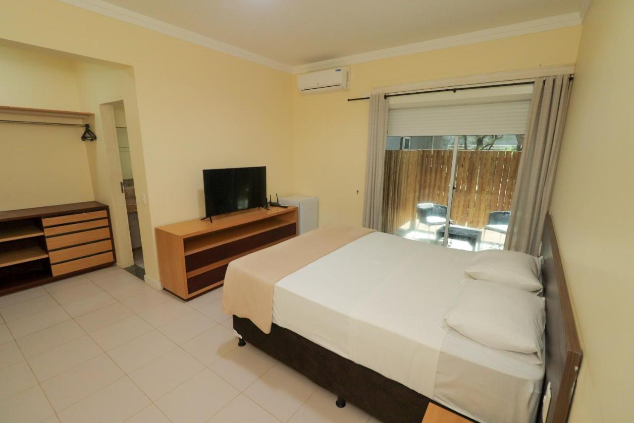 Quarto Duplo com Vista do Jardim